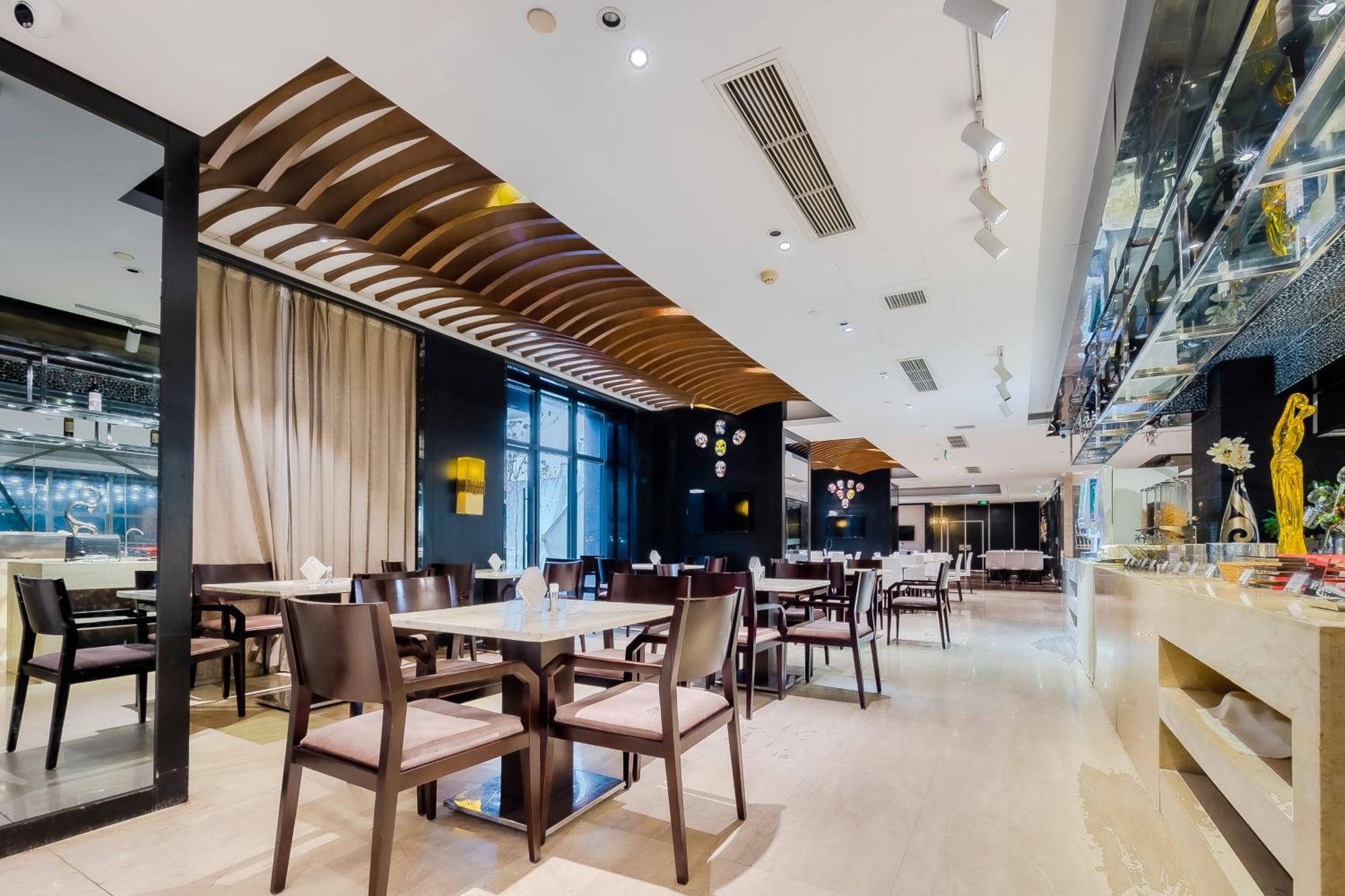 Celebrity Upper Class Hotel Ченду Екстер'єр фото