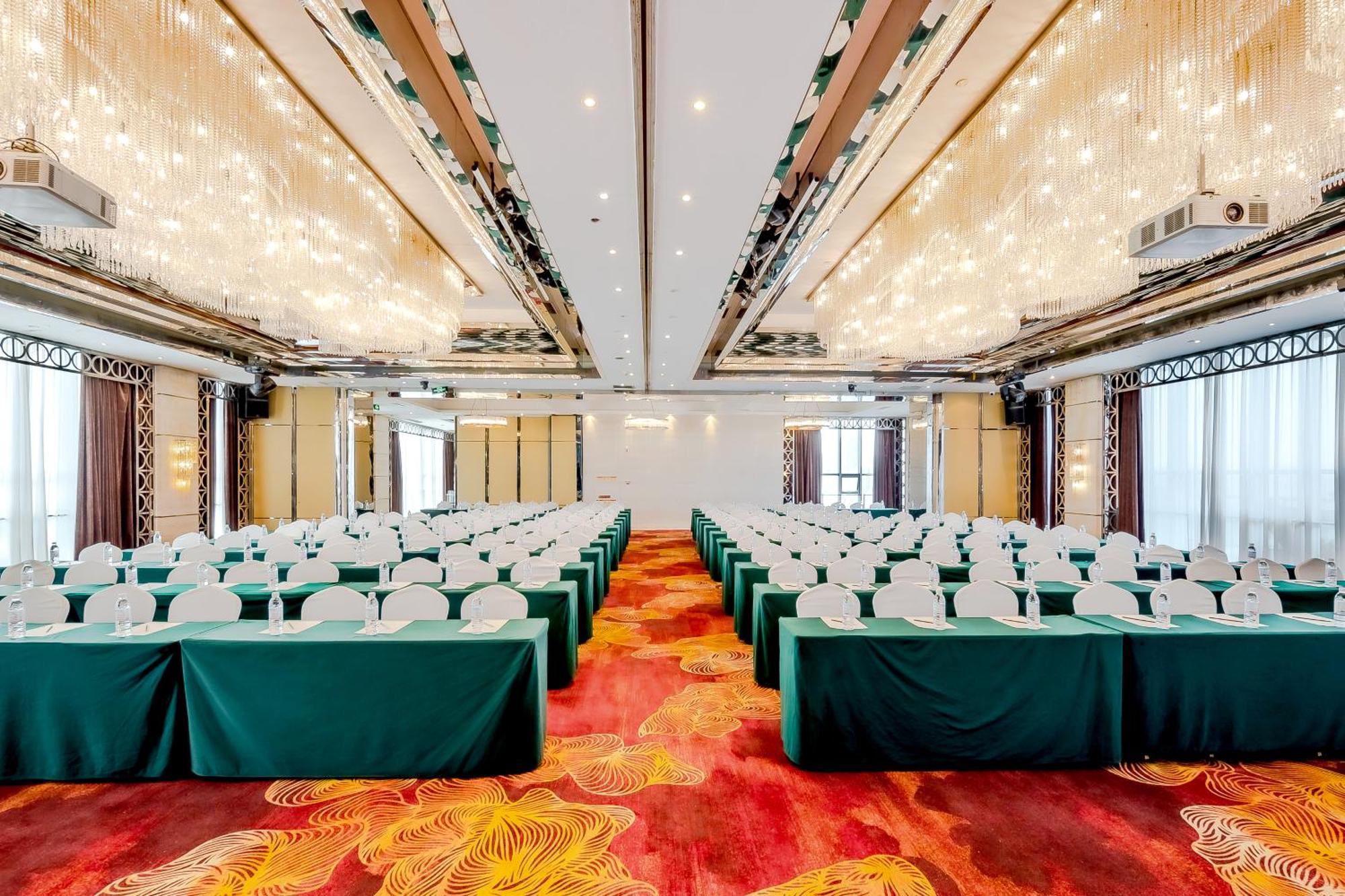 Celebrity Upper Class Hotel Ченду Екстер'єр фото