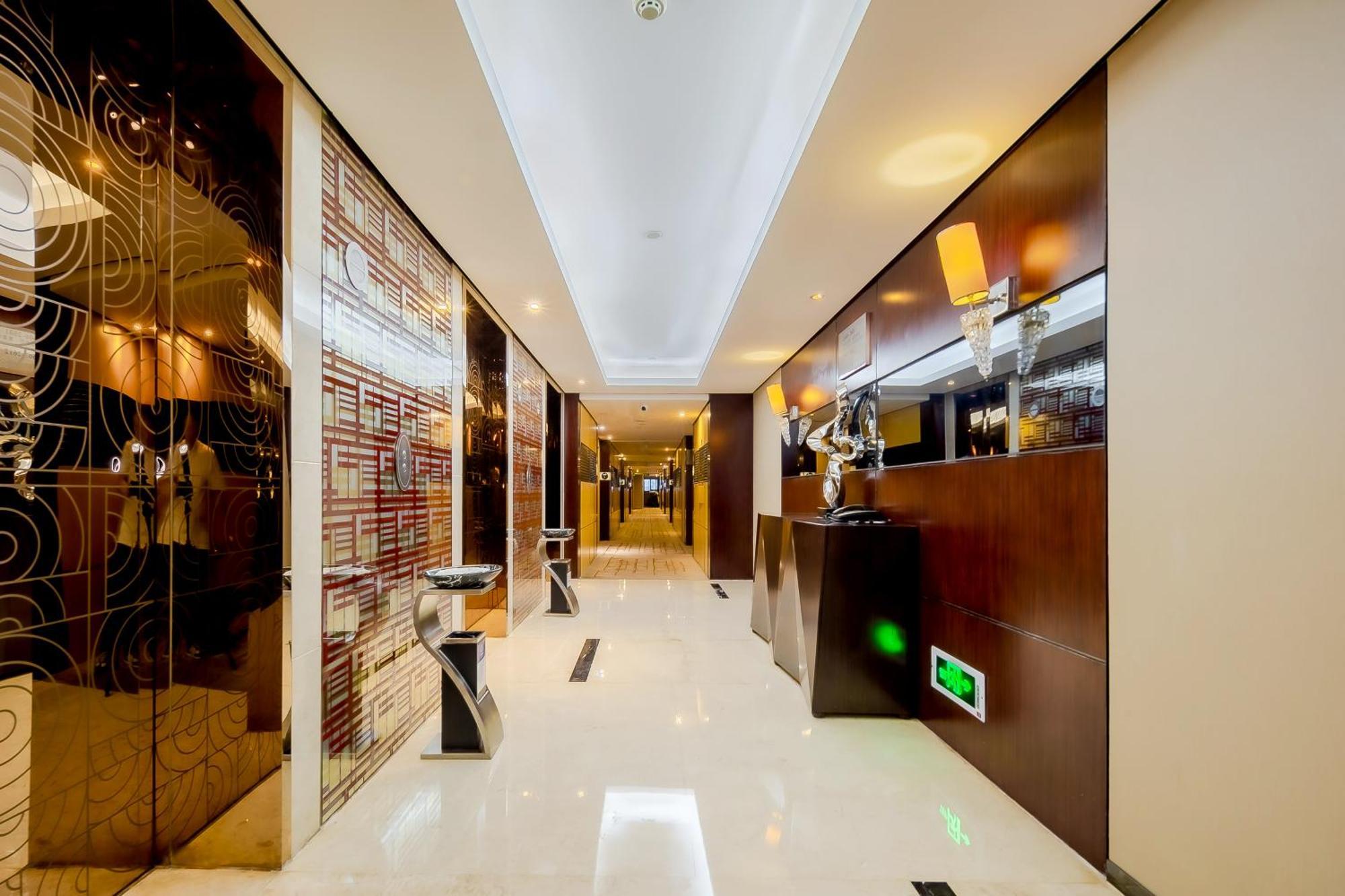 Celebrity Upper Class Hotel Ченду Екстер'єр фото