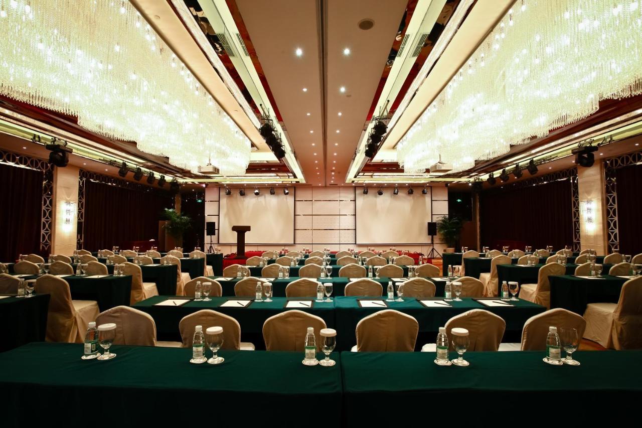 Celebrity Upper Class Hotel Ченду Екстер'єр фото